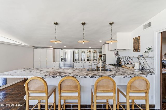 7341 N Ellison Drive, Tucson, AZ 85704