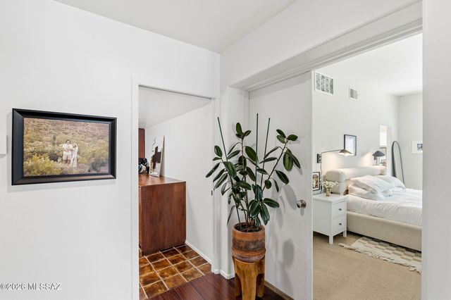 7341 N Ellison Drive, Tucson, AZ 85704