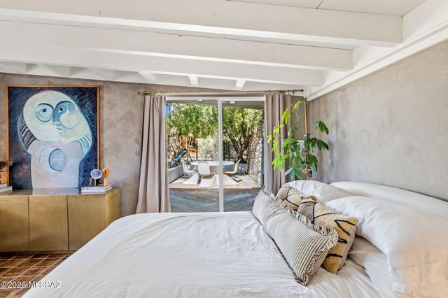 7341 N Ellison Drive, Tucson, AZ 85704