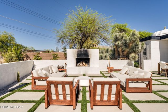 7341 N Ellison Drive, Tucson, AZ 85704