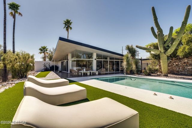 7341 N Ellison Drive, Tucson, AZ 85704