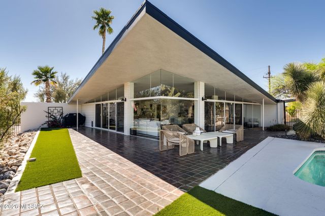 7341 N Ellison Drive, Tucson, AZ 85704