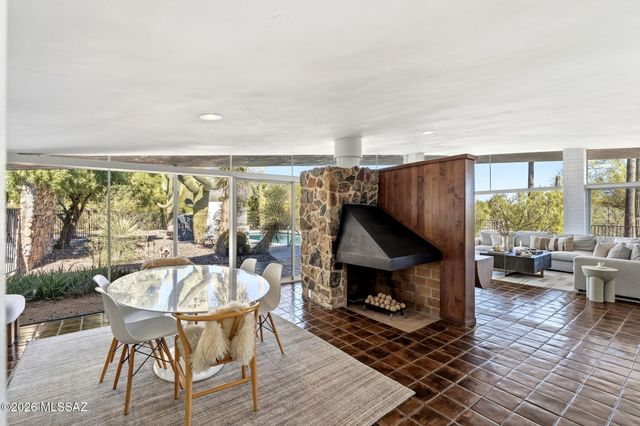 7341 N Ellison Drive, Tucson, AZ 85704