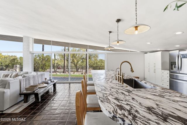 7341 N Ellison Drive, Tucson, AZ 85704