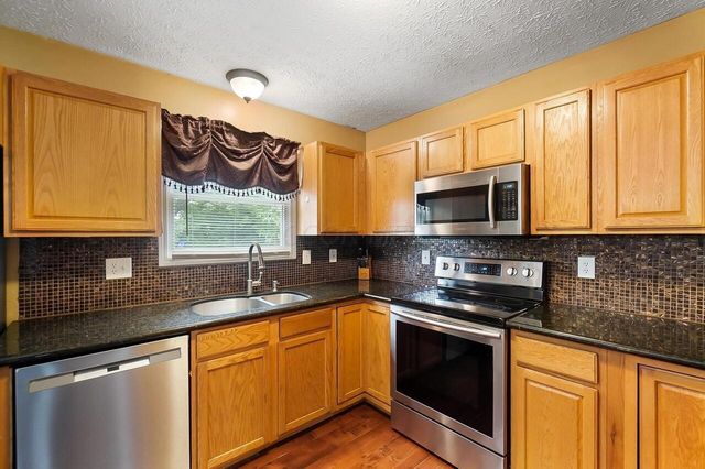 5710 English Rose Drive, Galloway, OH 43119