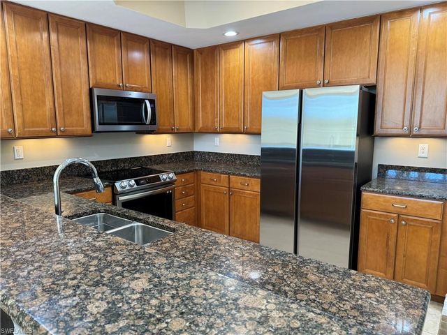 3414 Hancock Bridge PKWY # 303, North Fort Myers, FL 33903