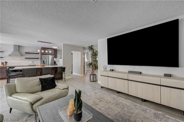9440 Abalone Way, Las Vegas, NV 89117