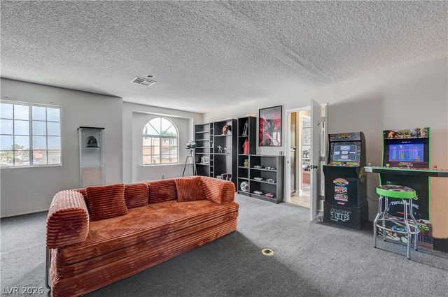 9440 Abalone Way, Las Vegas, NV 89117