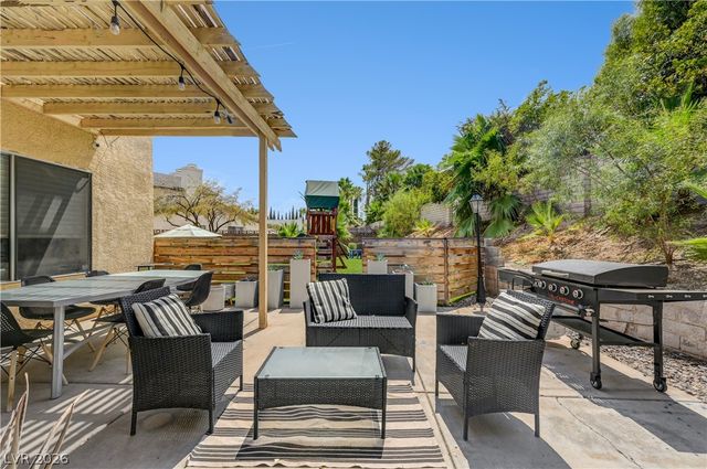 9440 Abalone Way, Las Vegas, NV 89117