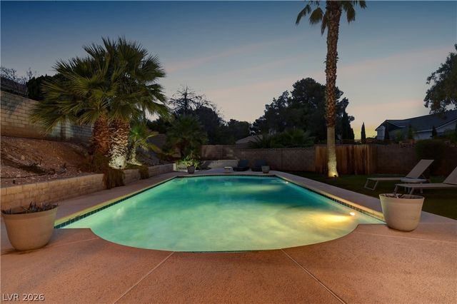 9440 Abalone Way, Las Vegas, NV 89117