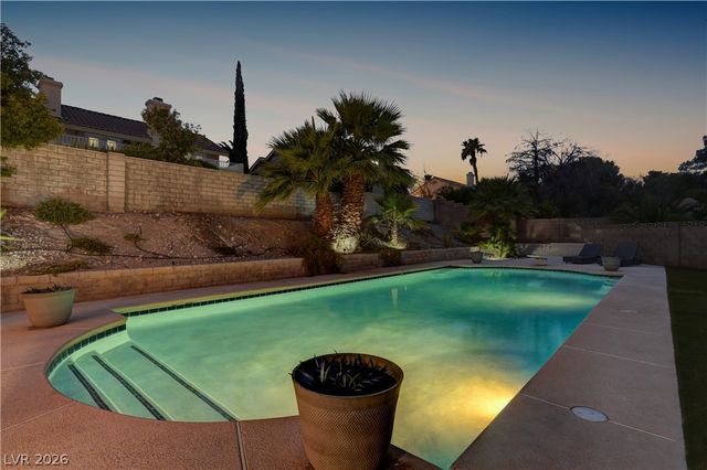 9440 Abalone Way, Las Vegas, NV 89117