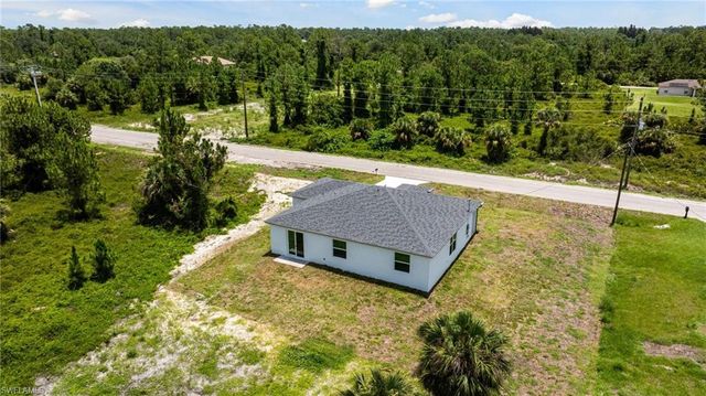 1909 Moore AVE, Lehigh Acres, FL 33972