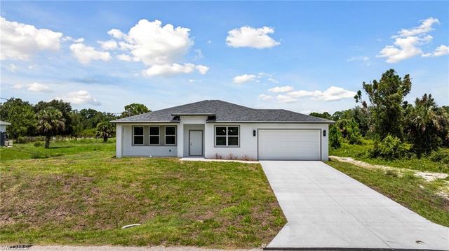 1909 Moore AVE, Lehigh Acres, FL 33972