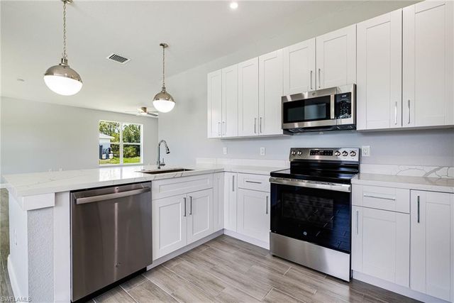 1909 Moore AVE, Lehigh Acres, FL 33972