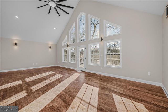 191 SHENANDOAH RANCH RD, Harpers Ferry, WV 25425