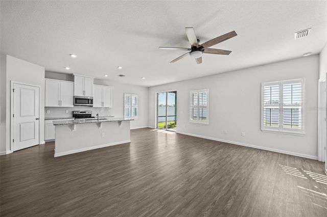 8852 PRAIRIE CREEK DRIVE, New Port Richey, FL 34655