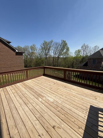 1030 Tower Hill Ln, Hendersonville, TN 37075