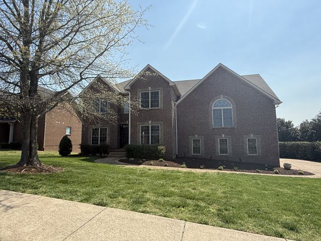 1030 Tower Hill Ln, Hendersonville, TN 37075