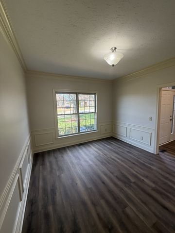 1030 Tower Hill Ln, Hendersonville, TN 37075