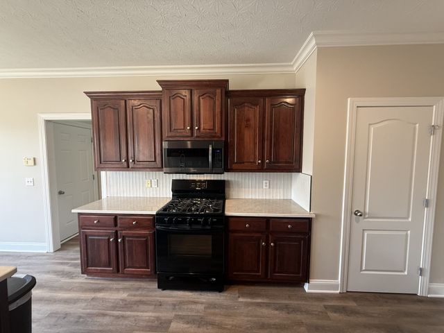 1030 Tower Hill Ln, Hendersonville, TN 37075