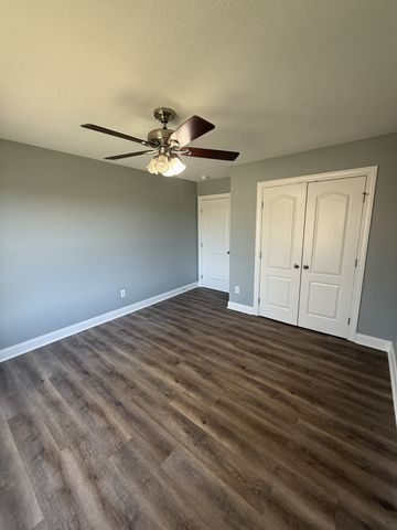 1030 Tower Hill Ln, Hendersonville, TN 37075