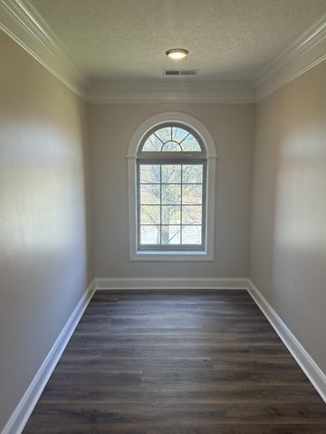 1030 Tower Hill Ln, Hendersonville, TN 37075