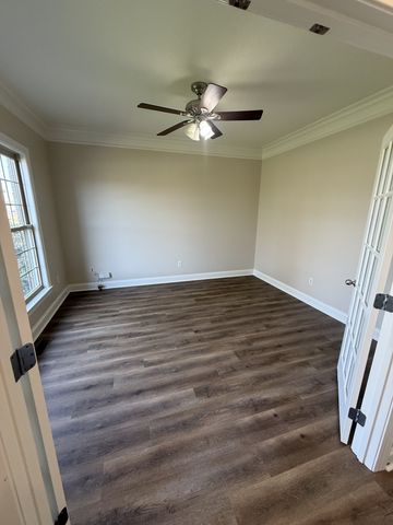 1030 Tower Hill Ln, Hendersonville, TN 37075