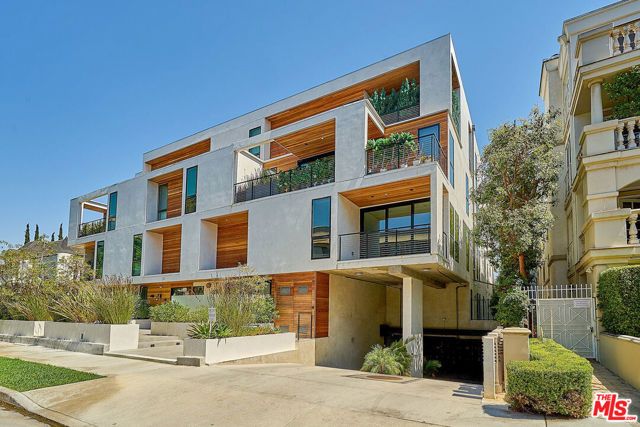 132 N Swall Drive 301, Los Angeles, CA 90048