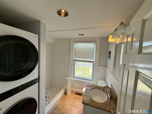 65 Terrace Avenue, Stamford, CT 06905