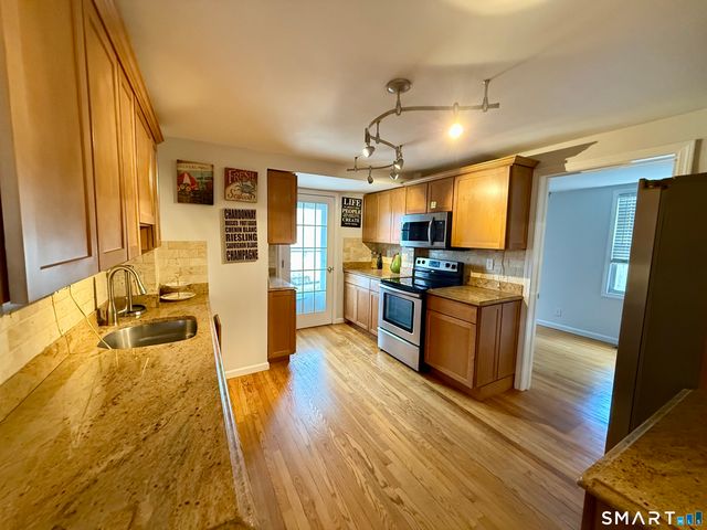 65 Terrace Avenue, Stamford, CT 06905