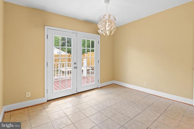 5033 EMO ST, Capitol Heights, MD 20743
