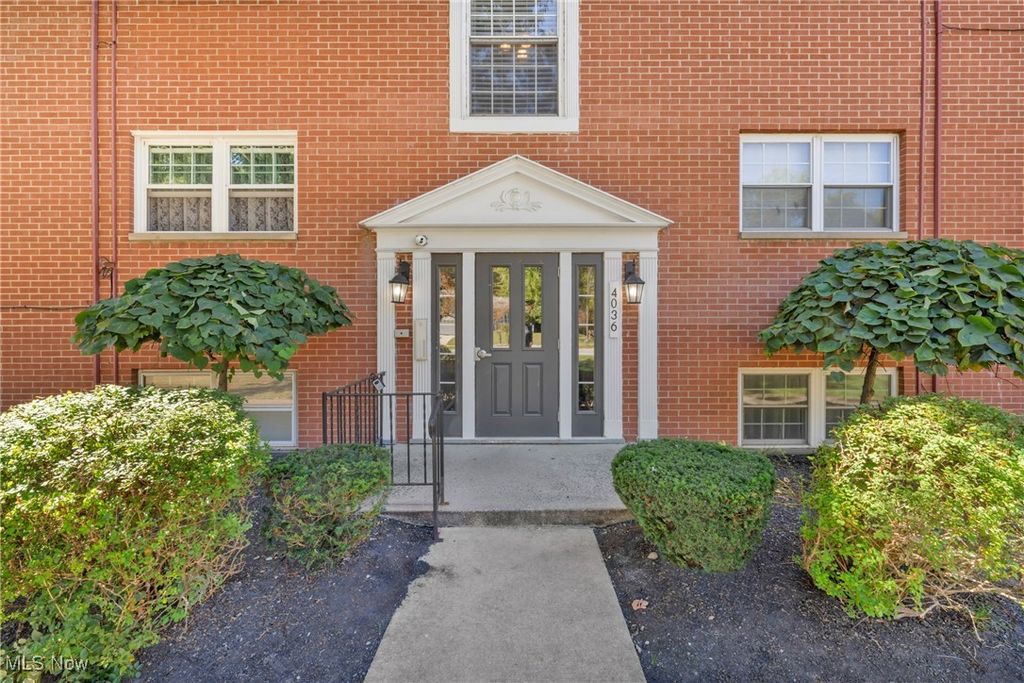 4036 Brendan Lane E309, North Olmsted, OH 44070