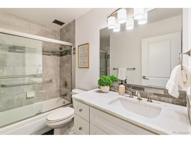 690 S Alton Way 10D, Denver, CO 80247