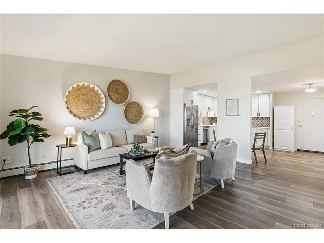 690 S Alton Way 10D, Denver, CO 80247