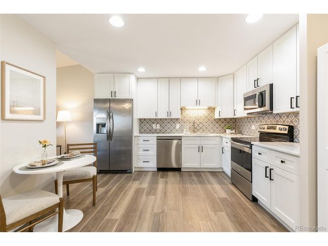 690 S Alton Way 10D, Denver, CO 80247