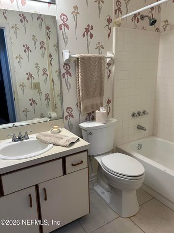 8300 PLAZA GATE Lane S 1173, Jacksonville, FL 32217