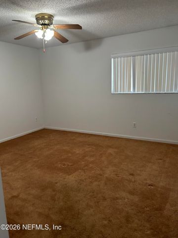 8300 PLAZA GATE Lane S 1173, Jacksonville, FL 32217