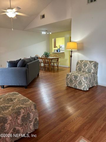 8300 PLAZA GATE Lane S 1173, Jacksonville, FL 32217
