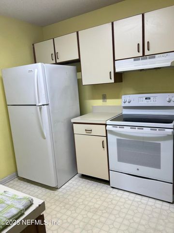 8300 PLAZA GATE Lane S 1173, Jacksonville, FL 32217