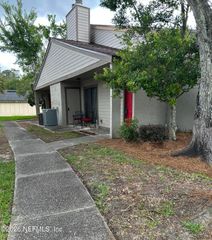 8300 PLAZA GATE Lane S 1173, Jacksonville, FL 32217