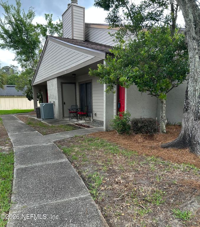8300 PLAZA GATE Lane S 1173, Jacksonville, FL 32217