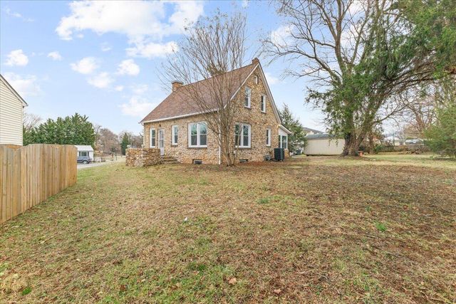 1705 Brad CT, Salem, VA 24153