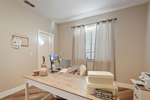 1026 Starbrook Dr, Galt, CA 95632