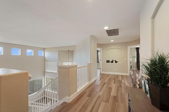 1026 Starbrook Dr, Galt, CA 95632