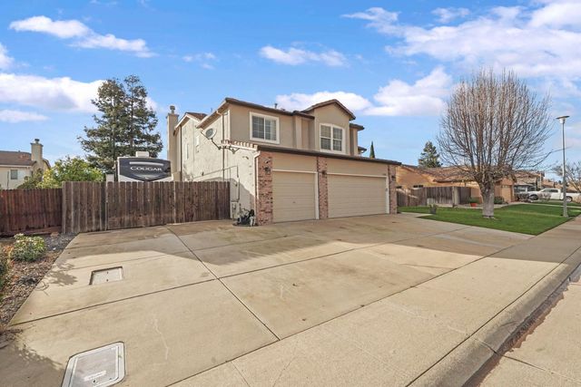 1026 Starbrook Dr, Galt, CA 95632