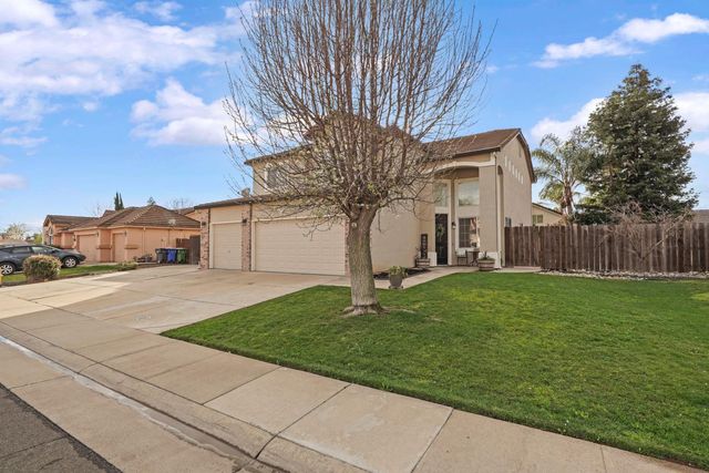 1026 Starbrook Dr, Galt, CA 95632