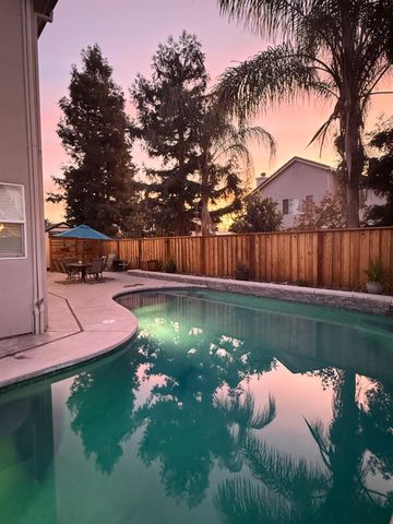 1026 Starbrook Dr, Galt, CA 95632