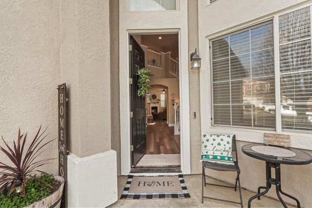 1026 Starbrook Dr, Galt, CA 95632