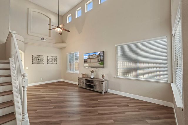 1026 Starbrook Dr, Galt, CA 95632