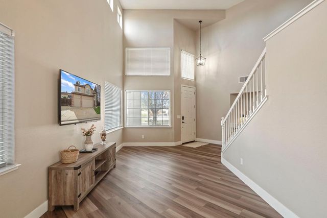 1026 Starbrook Dr, Galt, CA 95632